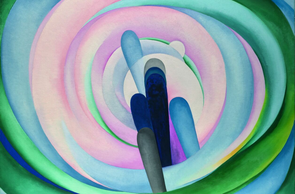 Georgia O’Keeffe, “Grey, Blue and Black – Pink Circle”, 1929.