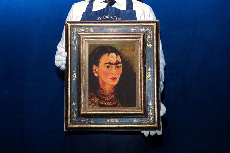 Le tableau "Diego y yo" (1949) de Frida Kahlo, adjugé 34,9 millions de dollars chez Sotheby's