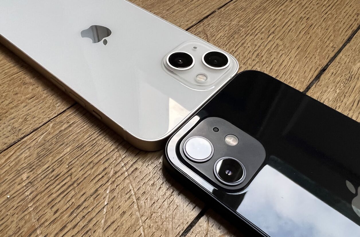 iPhone 13 vs iPhone 12 (noir).