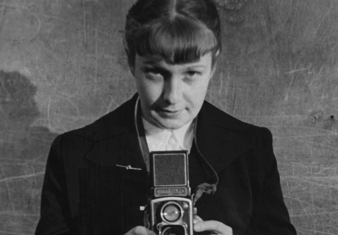 Sabine Weiss, Autoportrait, 1953