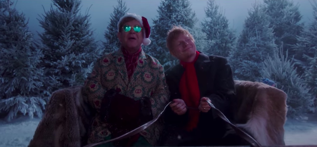 Elton John et Ed Sheeran lance la saison des chansons de Noël
