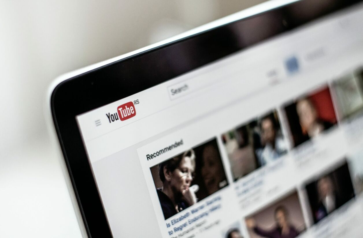 La décision de YouTube pourrait marquer l'entrée de Google dans "la guerre du streaming".