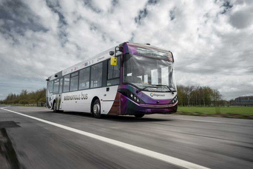 Cinq bus autonomes vont être testés lors des deux prochaines semaines. 