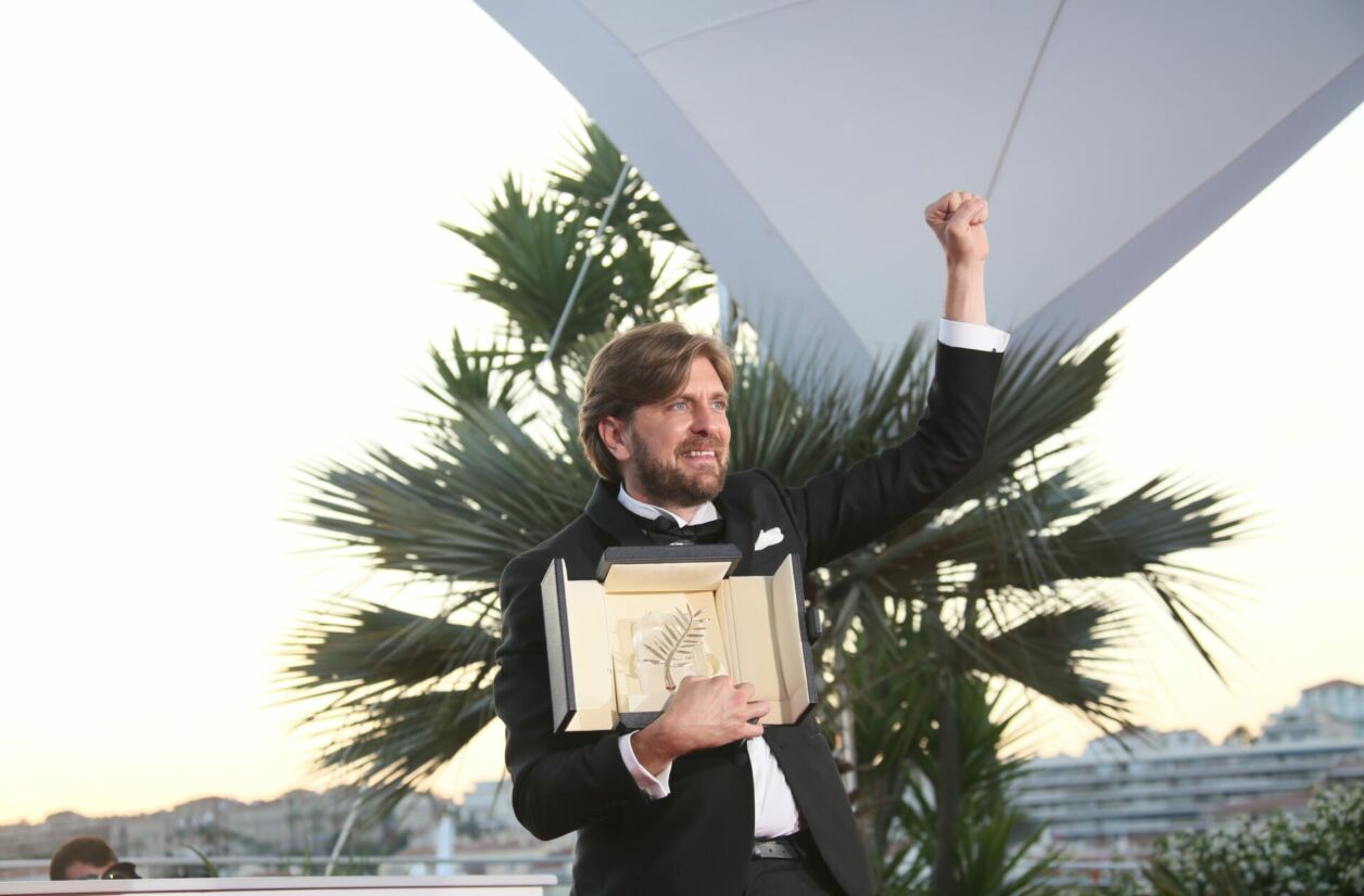 Ruben Östlund reçevant sa première Palme d'Or en 2017 pour "The Square"