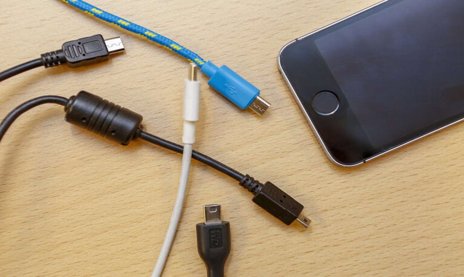 Ca se confirme : l'iPhone aura son propre chargeur USB-C, à la