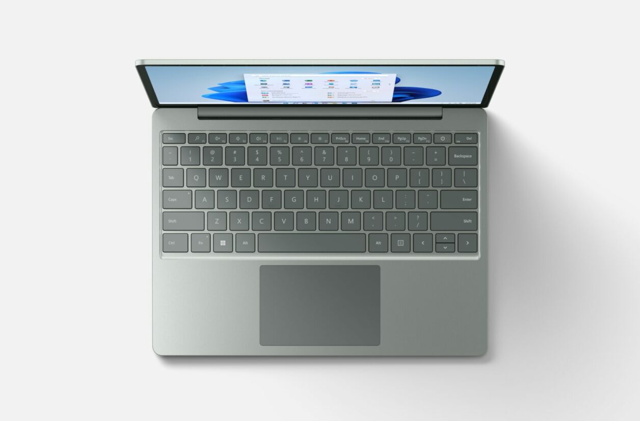 Microsoft lance son Surface Laptop Go 2 avec écran tactile et processeur Intel de 11ème génération.