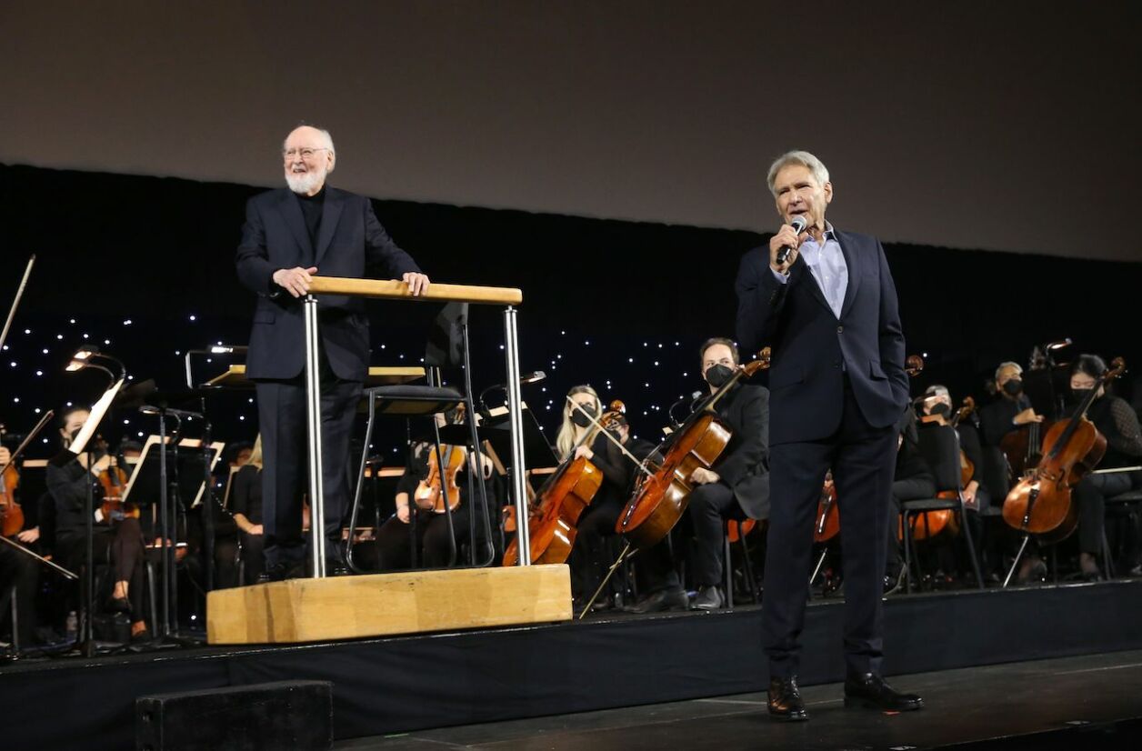 John Williams et Harrison Ford sur la scène de la Star Wars Celebration 2022(Anaheim, Californie)