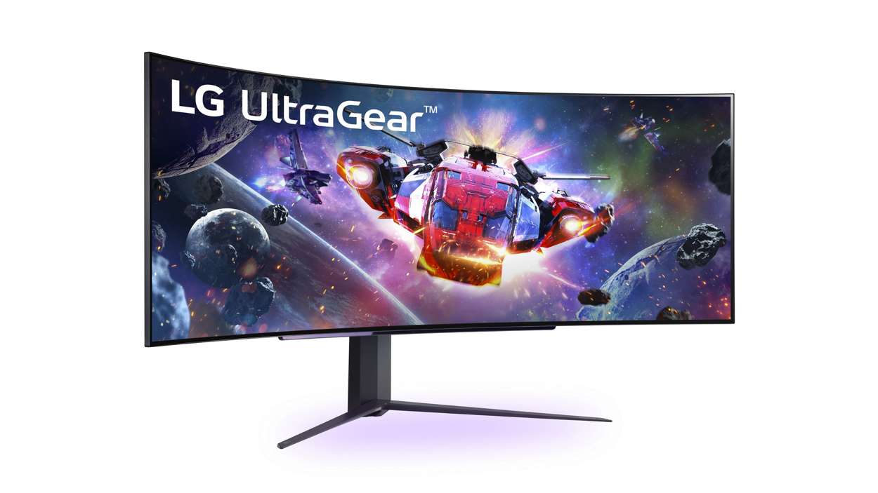 Le moniteur de gaming incurvé LG UltraGear propose un taux de rafraîchissement de 240 Hz.