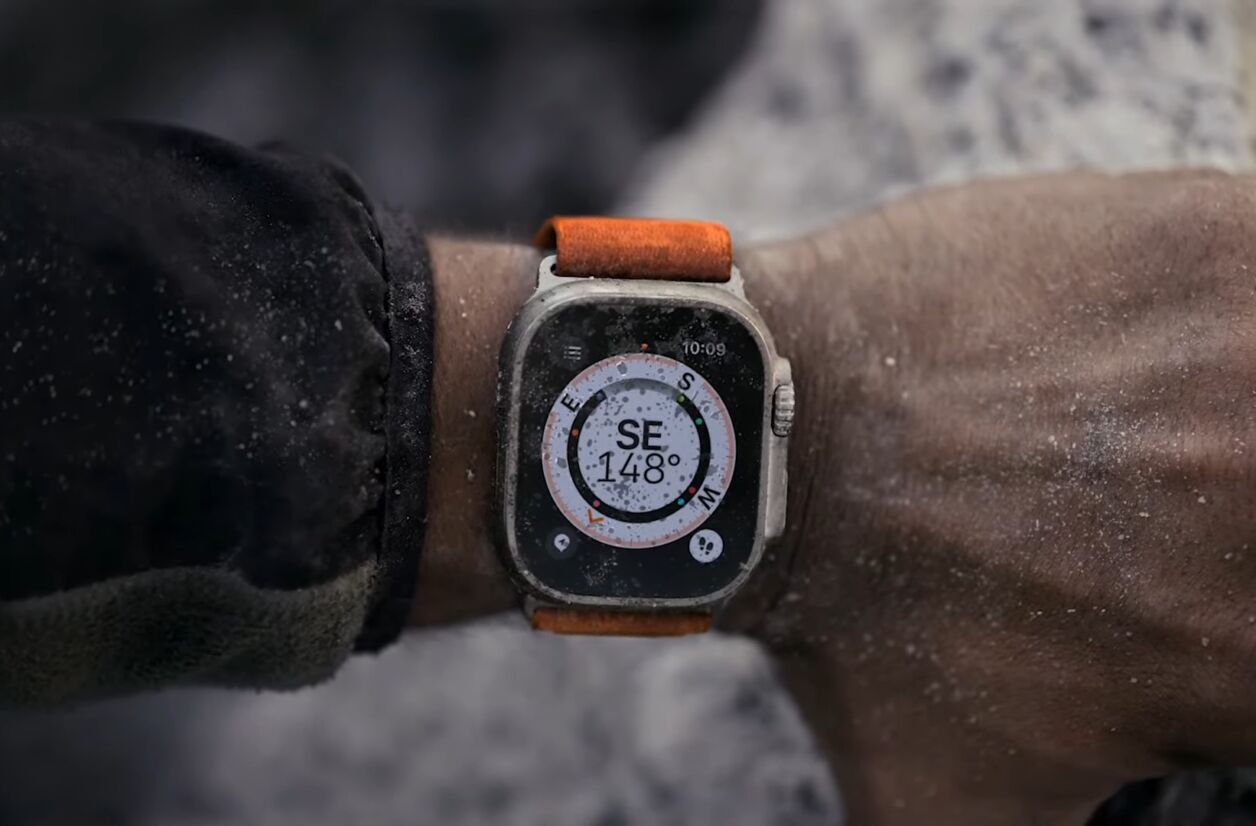 L'Apple Watch Ultra embarque toutes les fonctionnalités adaptées aux sports extrêmes.
