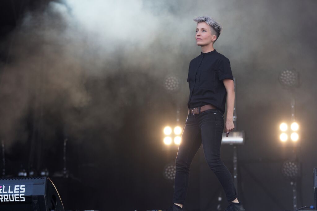 Jeanne Added revient avec un troisième album, By Your Side