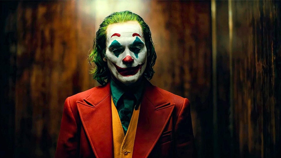 Joaquin Phoenix est méconnaissable dans Joker : Folie à Deux