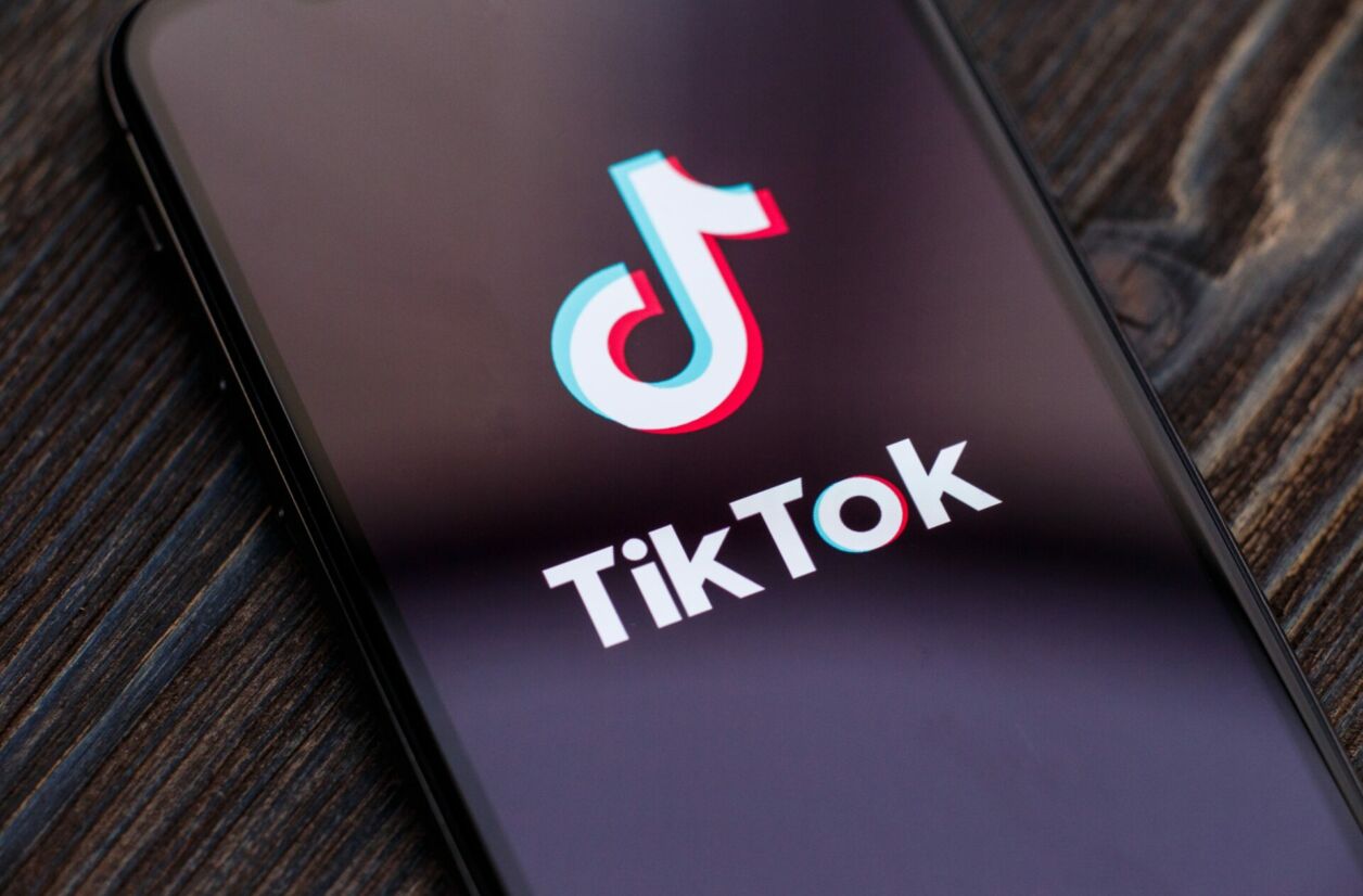 TikTok a démenti les allégations de Forbes sur le projet de surveillance de sa société mère.