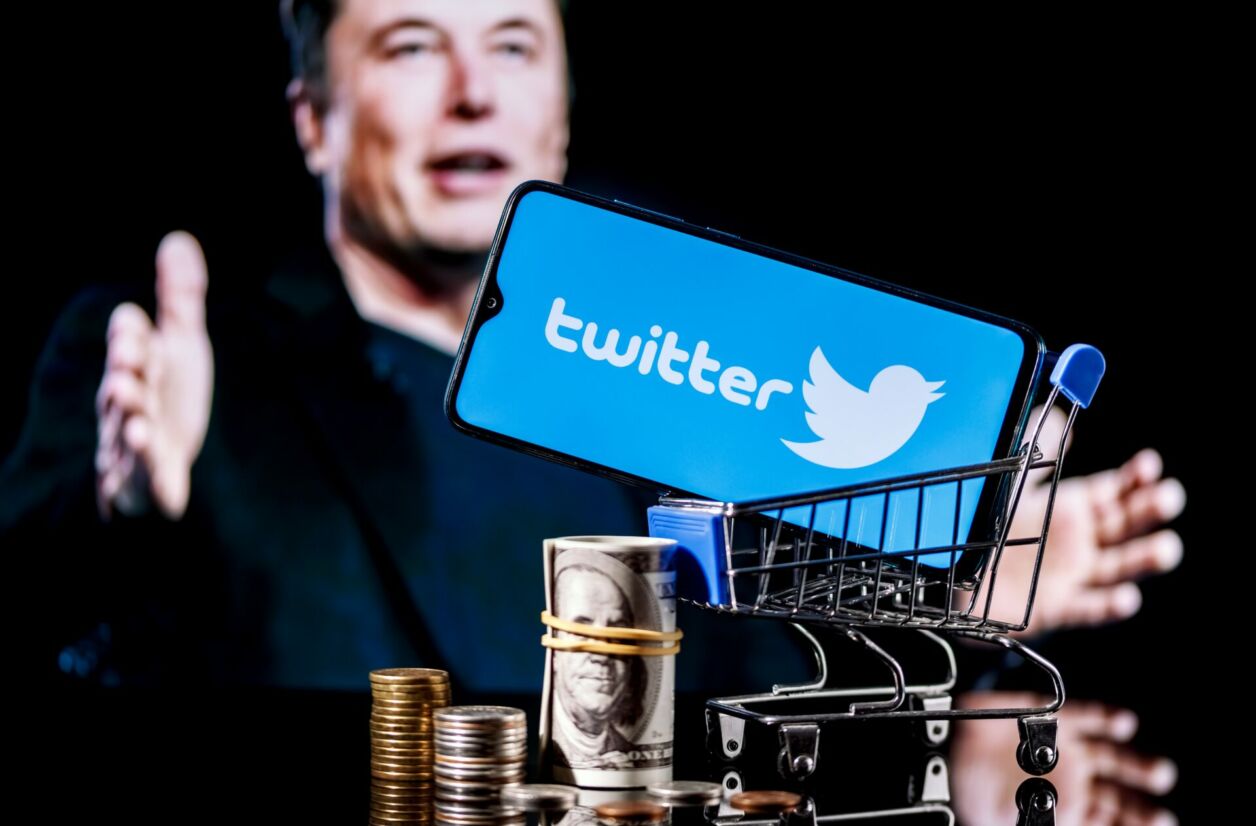 Elon Musk est officiellement propriétaire de Twitter.