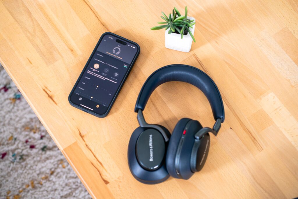 Bowers & Wilkins Px8 test
