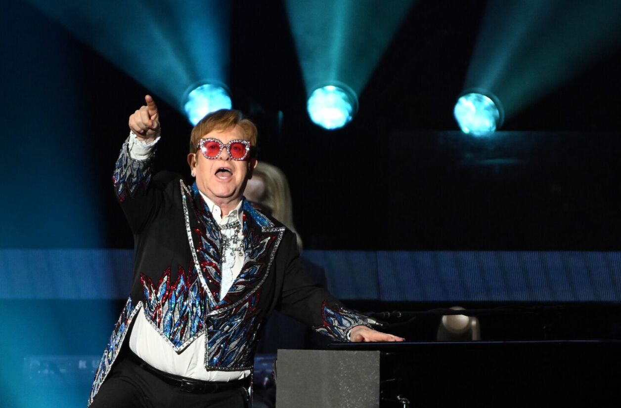 Elton John durant son dernier concert au Dodger Stadium de Los Angeles. © Wally Skalij / Los Angeles Times