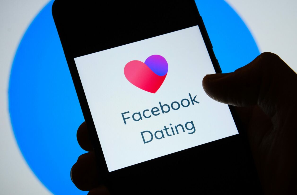 La firme étend son test de vérification de l'âge pour les utilisateurs de Facebook Dating.