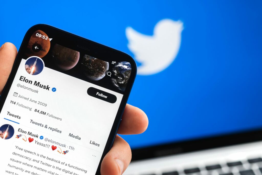 Elon Musk va démissionner de son poste de PDG de Twitter... mais ...