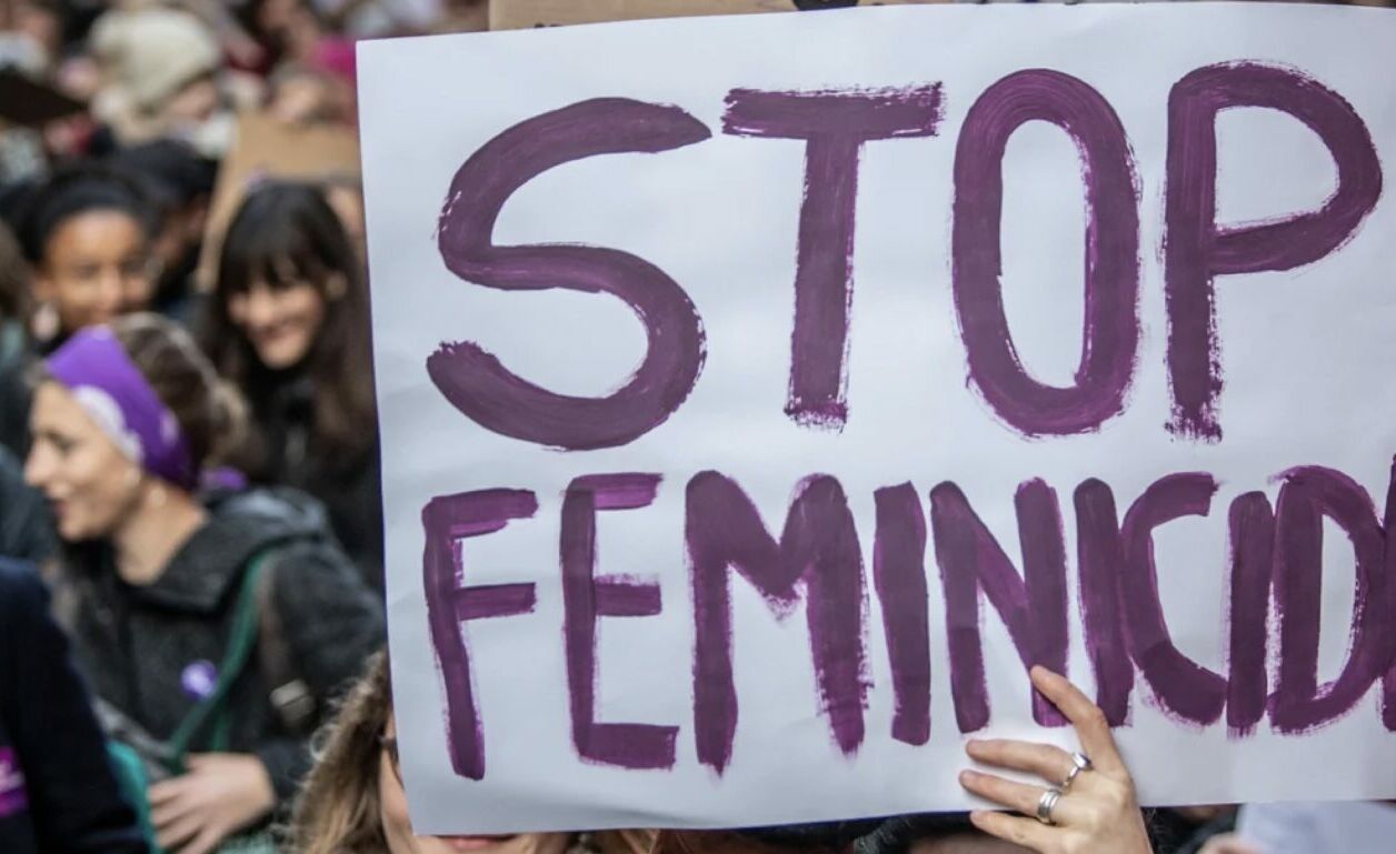 Nos absentes de Laurène Daycard : comment mettre fin aux féminicides ?
