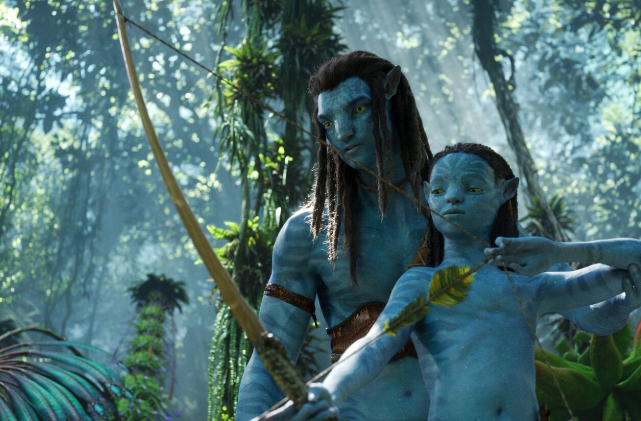 Avec ses 2,24 milliards de dollars de recette, "Avatar 2" se place juste derrière "Avengers : Endgame" et le premier "Avatar". 