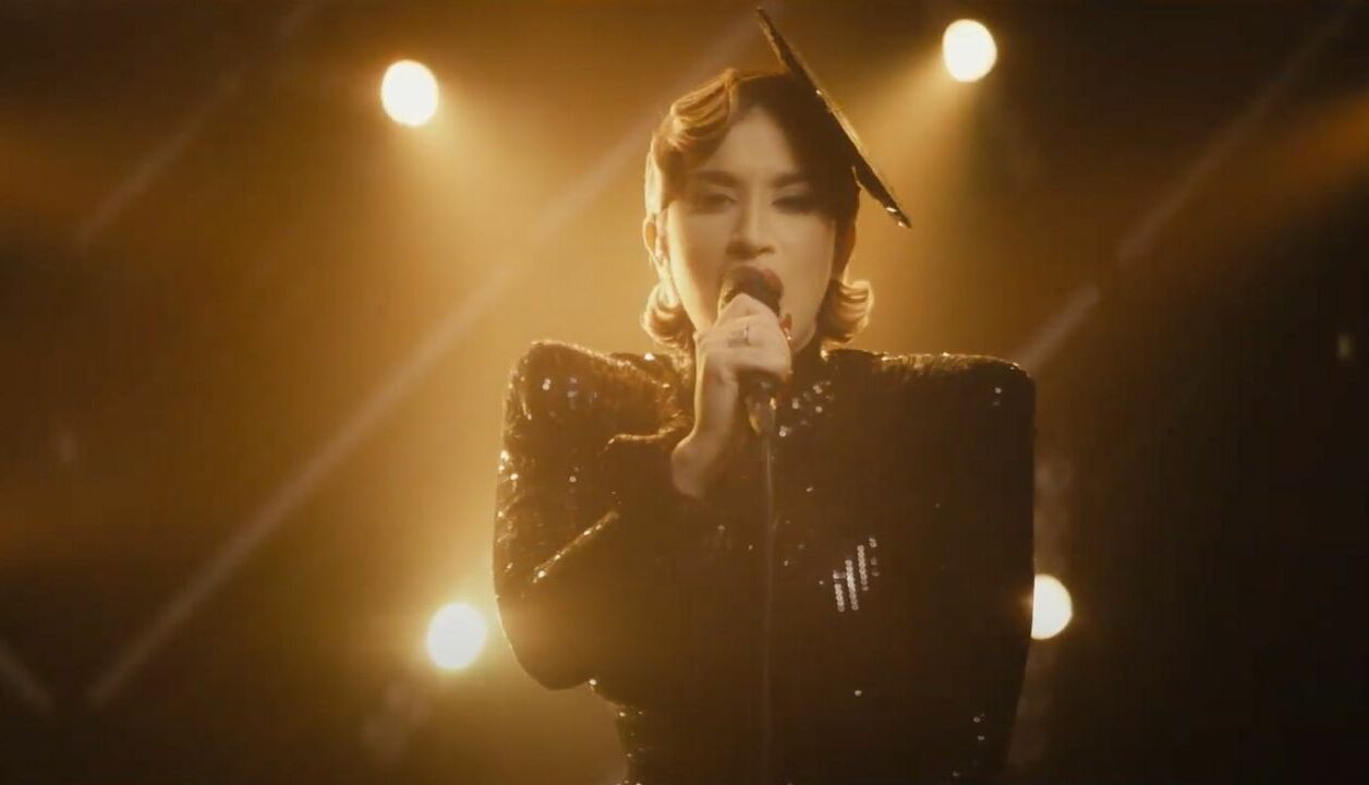 La chanteuse avait dévoilé en février "Évidemment", le morceau sélectionné pour représenter la France à l'Eurovision. 
