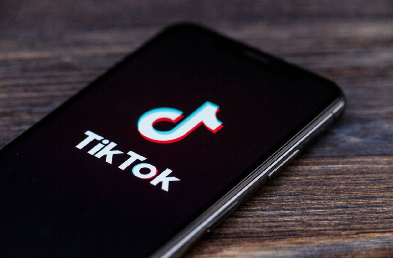 La Commission européenne demande à ses salariés de supprimer TikTok de leurs téléphones