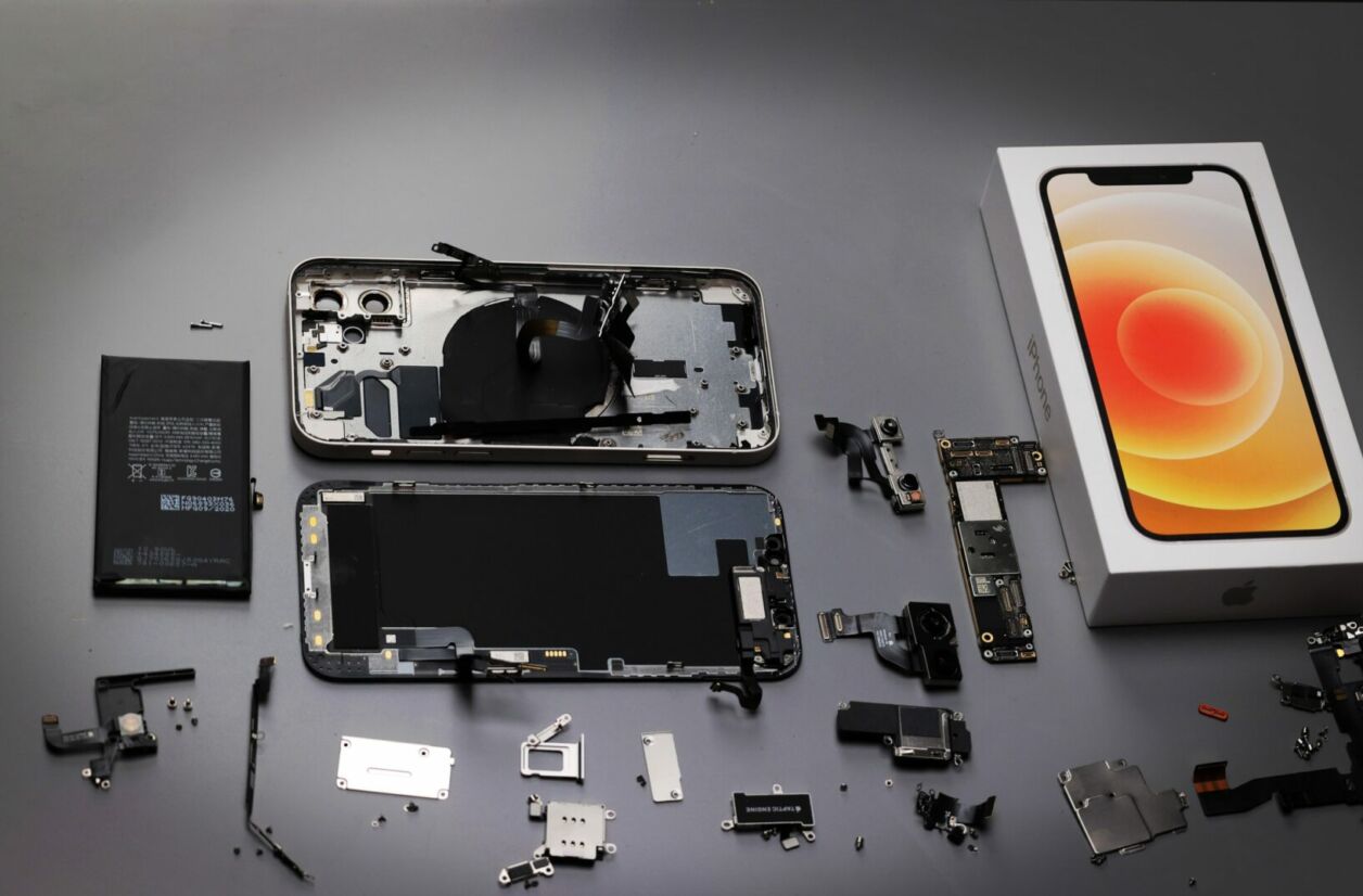 Depuis septembre dernier, Apple fait appel à une usine indienne pour concevoir les coques de ses iPhone. 