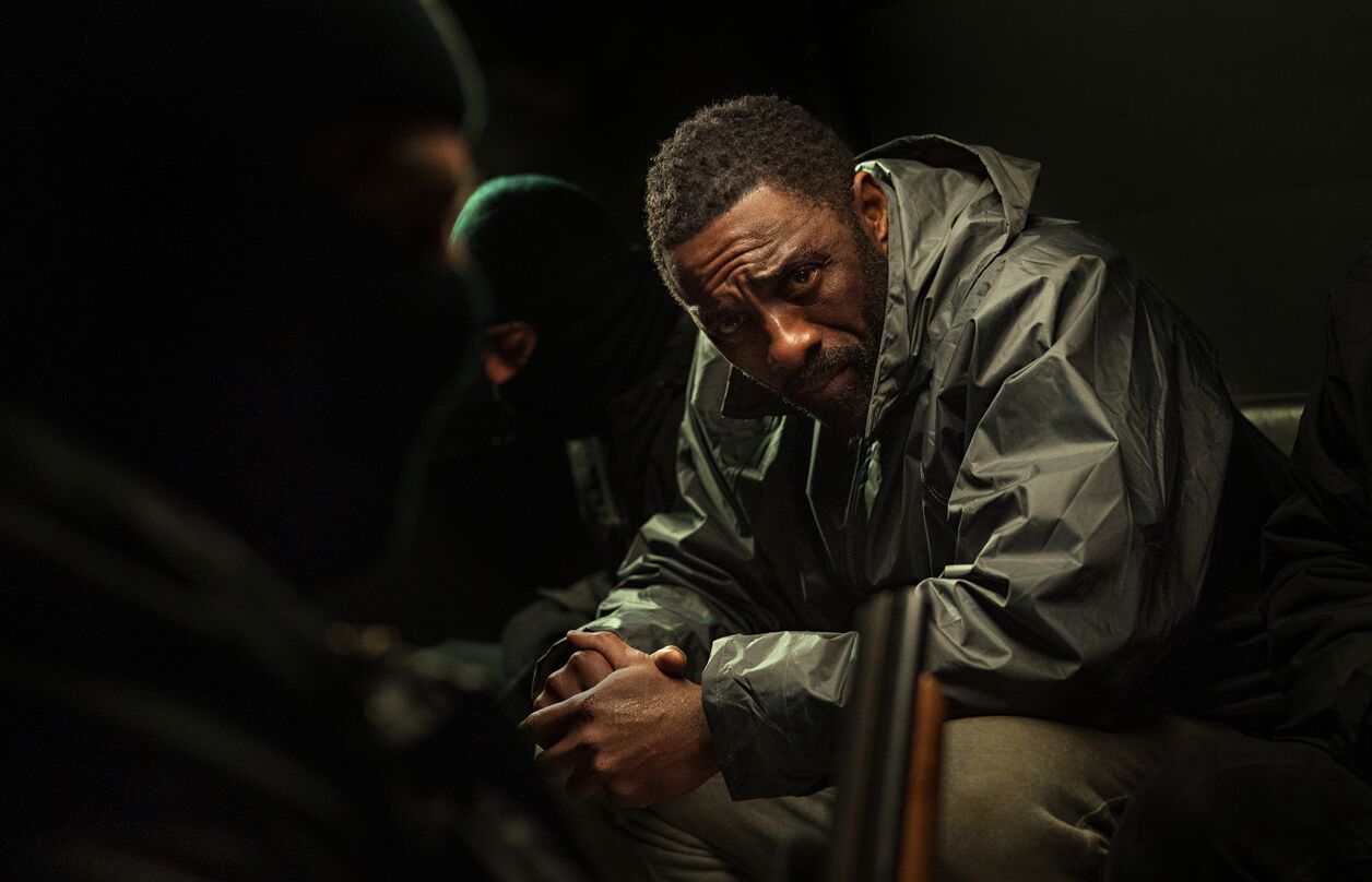 Idris Elba reprendra le rôle du célèbre inspecteur dans “Luther : soleil déchu” sur Netflix.