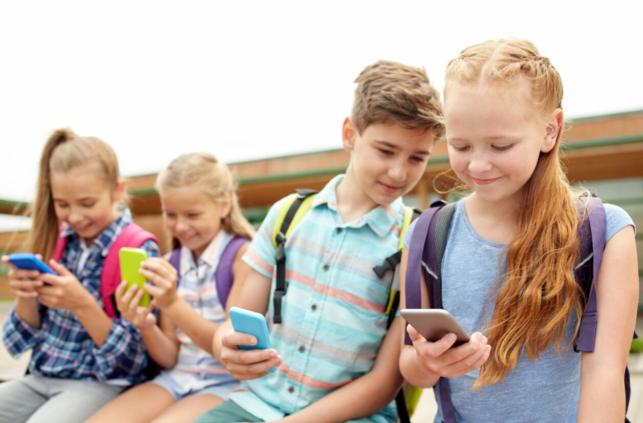 Près de la moitié des enfants âgés de 6 à 10 ans ont déjà un smartphone