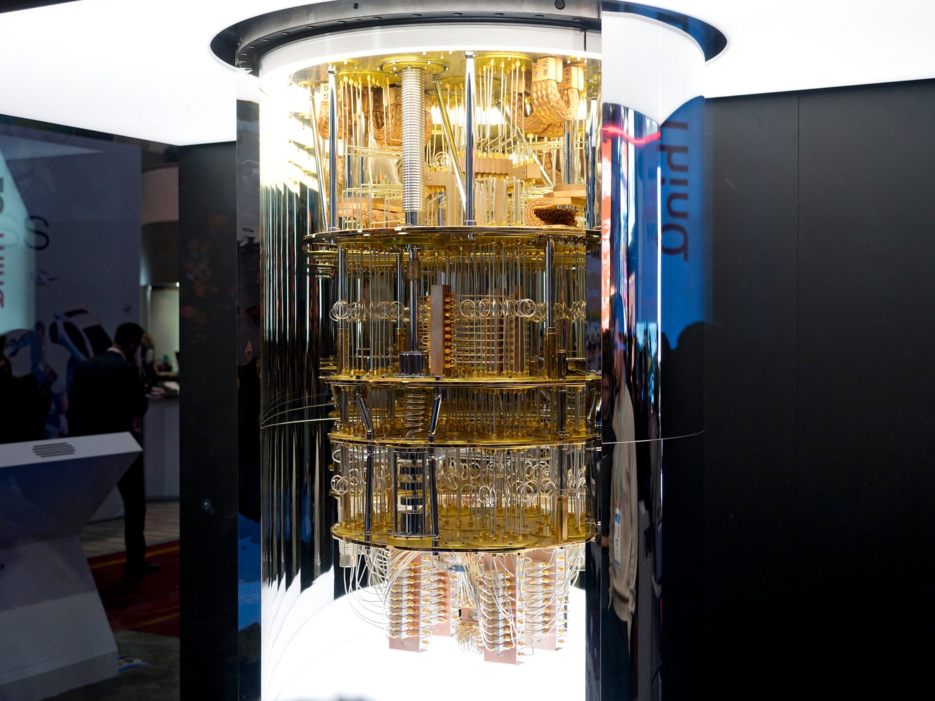 L'ordinateur quantique IBM Q System One au CES de Las Vegas en 2020.