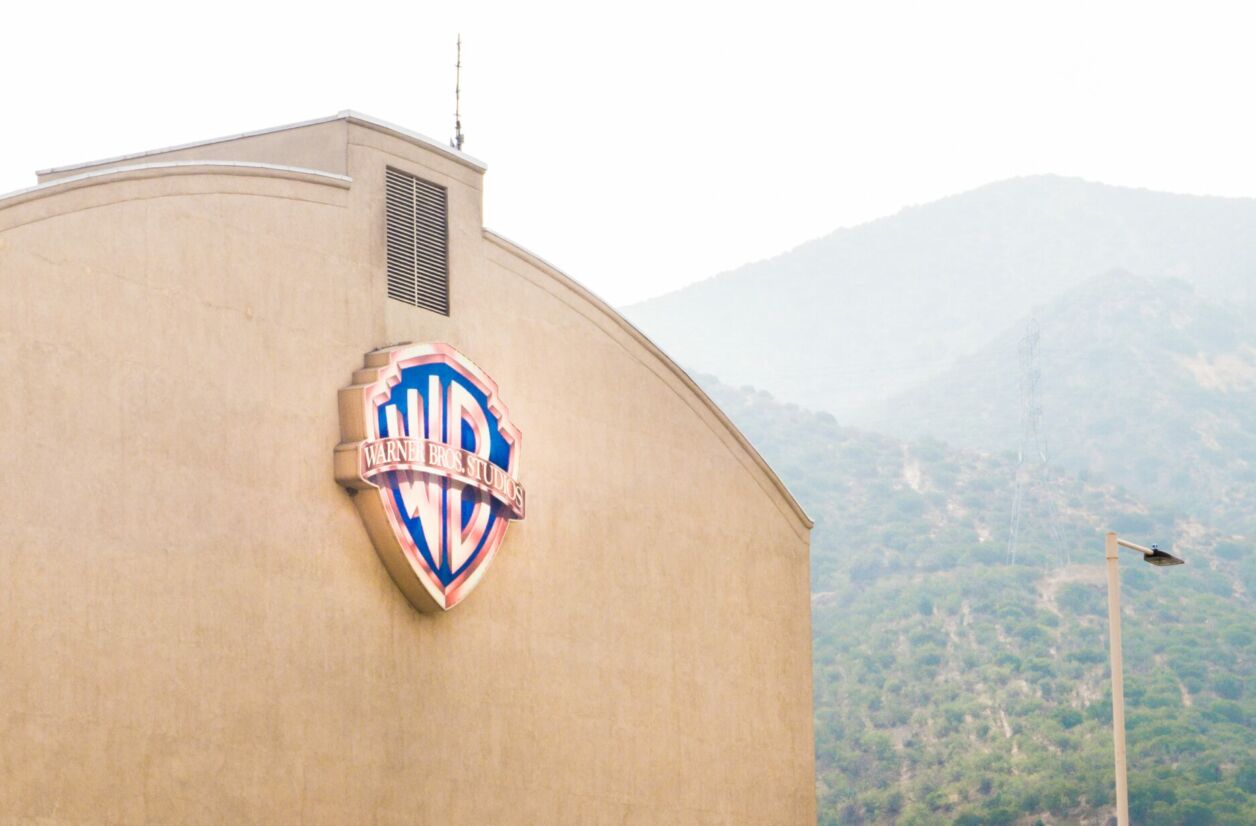 Après des débuts incertains, Warner Bros s'est imposé comme un des plus grands studios au monde. 