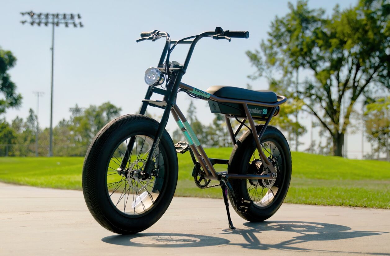 Le Rambler 20 est le premier mini-vélo de Razor destiné aux adultes. 