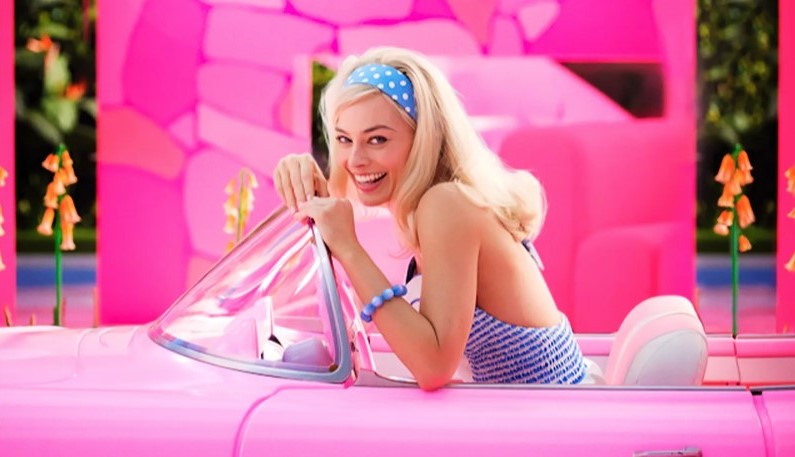 Le film "Barbie" avec Margot Robbie sortira le 19 juillet 2023.