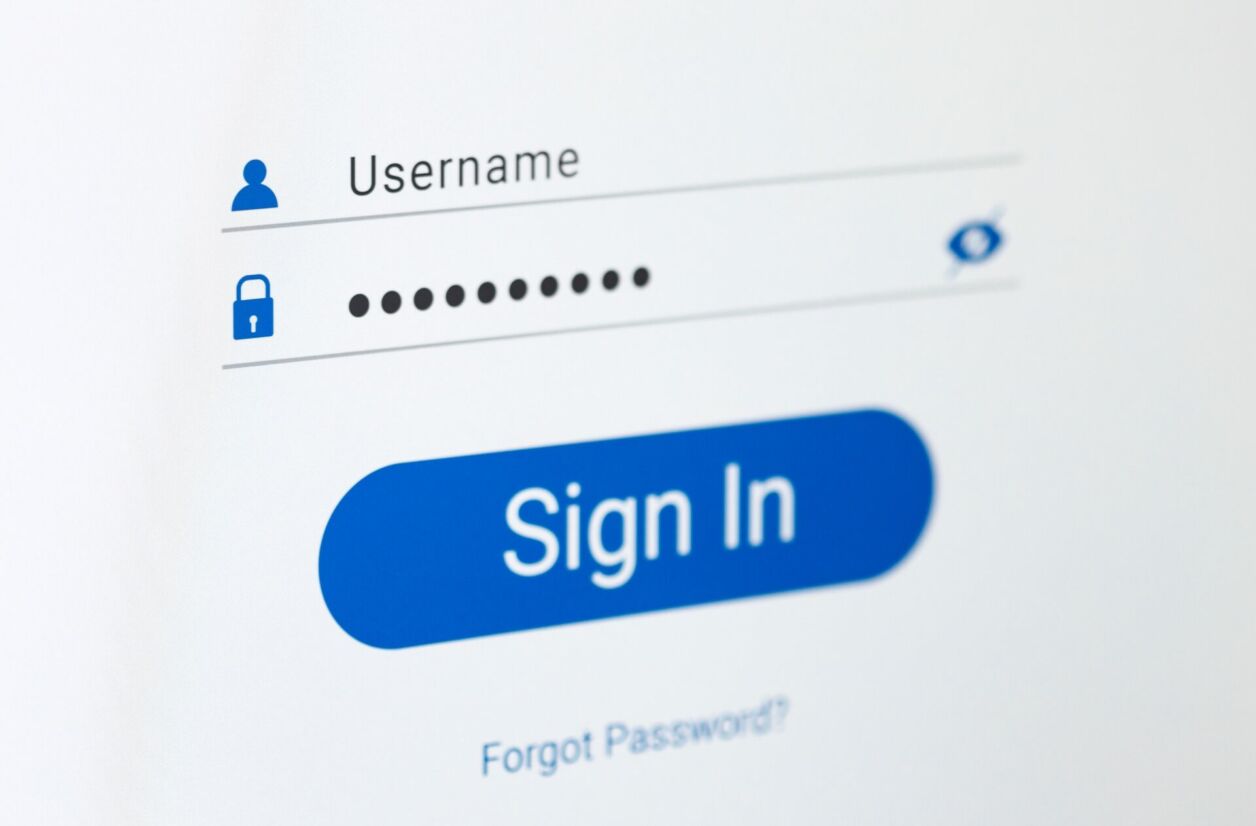 De nombreuses personnes utilisent encore le même mot de passe pour nombre de sites et d'applications, augmentant les risques d'intrusion et de vol de données. 