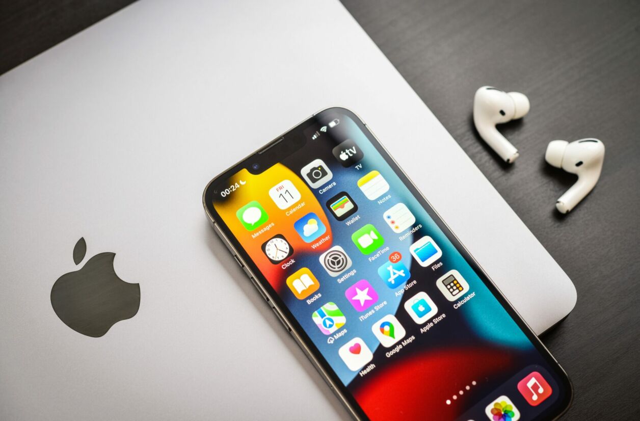 Selon Apple, plus de 2 milliards d'appareils de la marque sont en service dans le monde et plus d'un milliard d'abonnements payants ont été pris. 