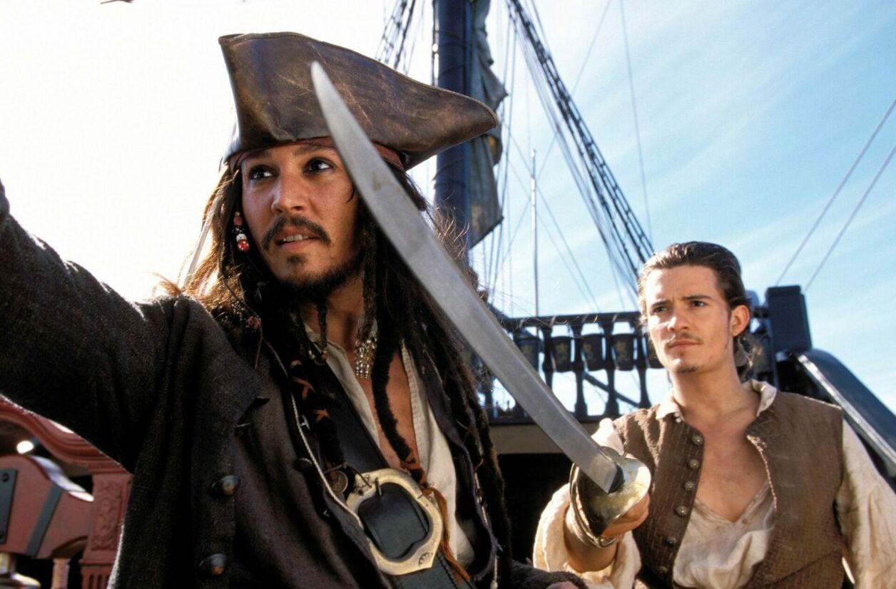 Johnny Depp et Orlando Bloom dans le premier film "Pirates des Caraïbes".