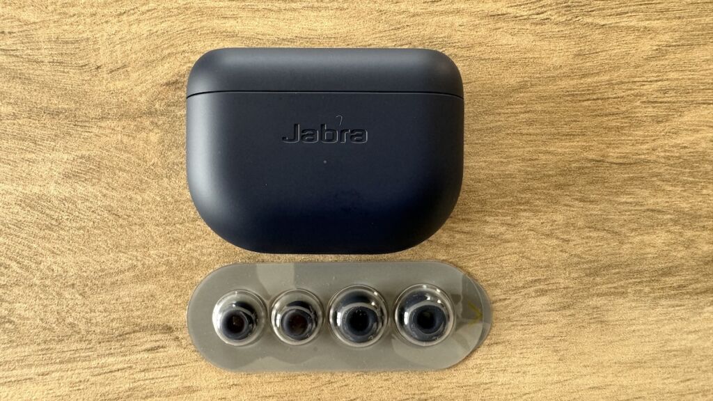 Test Jabra Elite 8 Active : des écouteurs modernes et taillés pour le sport  - Les Numériques