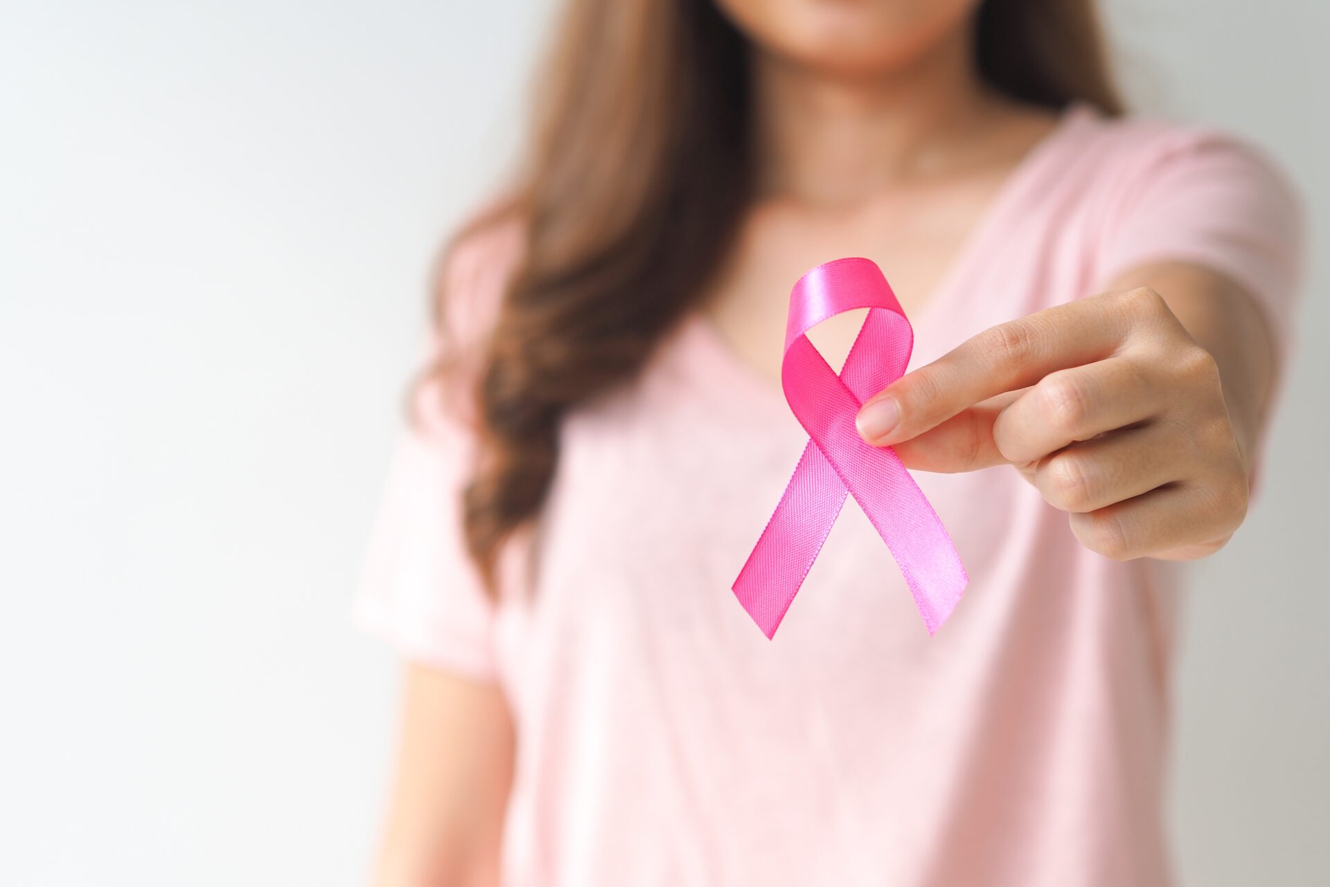 Octobre Rose : 3 oeuvres qui sensibilisent au cancer du sein