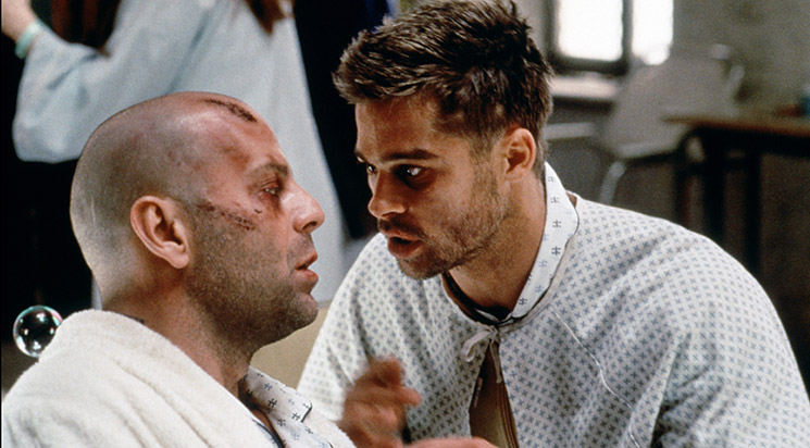 Bruce Willis et Brad Pitt dans "L'Armée des 12 singes." 