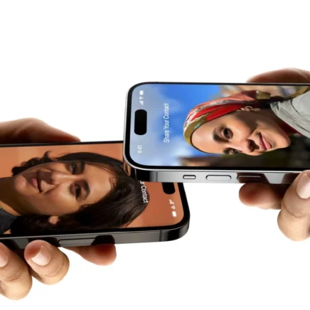 La décision d'Apple de ne pas fournir d'accessoires avec les iPhone 12  stimulera ses ventes d'écouteurs sans fil et de chargeurs - Tech Lab