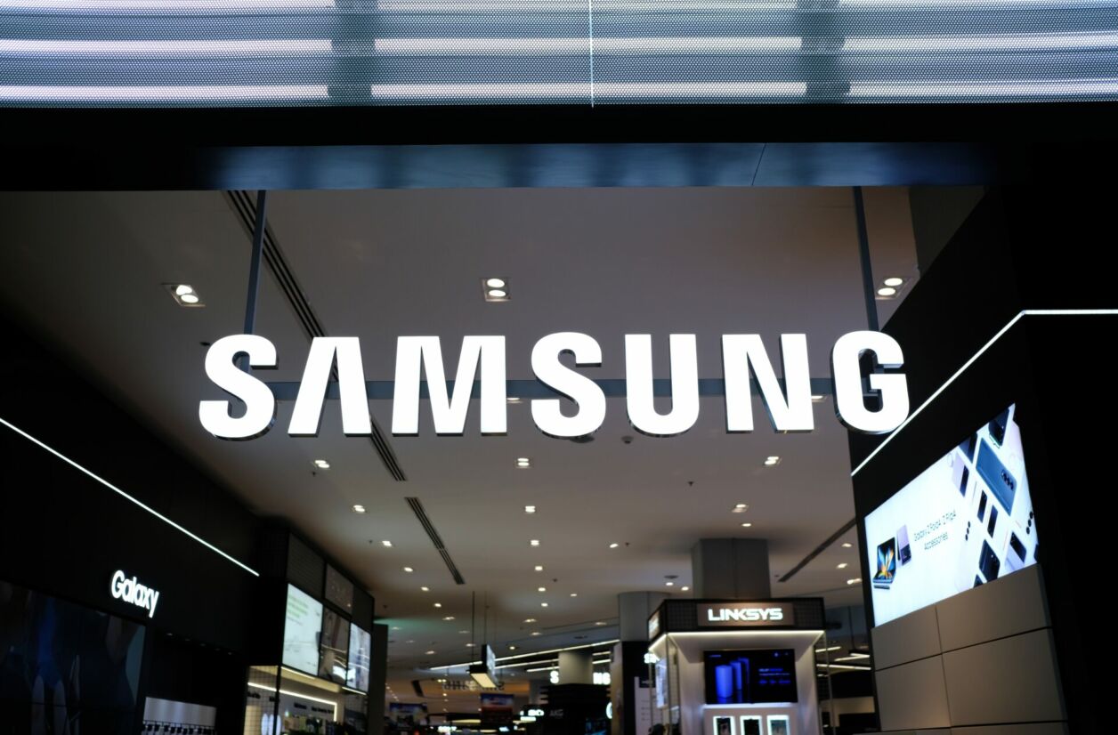 Pour le moment, Samsung Gauss est uniquement utilisé pour améliorer la productivité de ses employés, mais le fabricant prévoit de l’intégrer dans ses produits.
