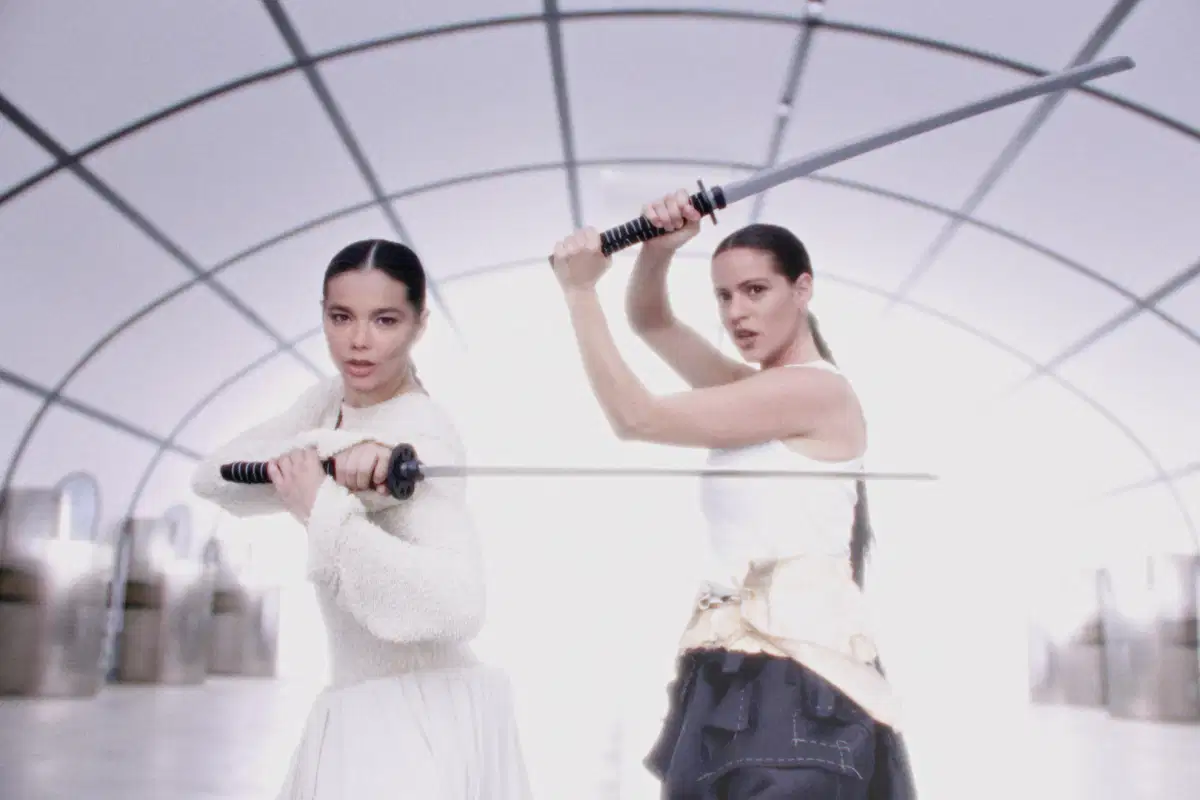 Le clip “Oral” de Björk et Rosalía.