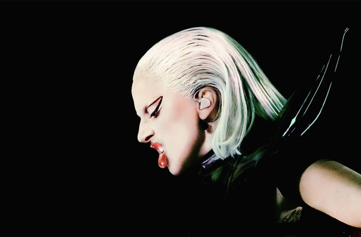 L'affiche de “Gaga Chromatica Ball”.