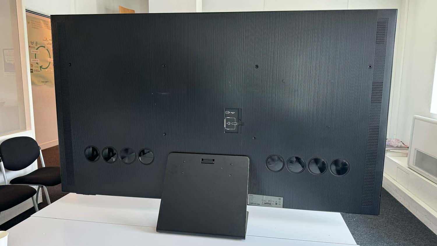 Test Labo du Samsung TQ65S95D, un téléviseur OLED toujours au top