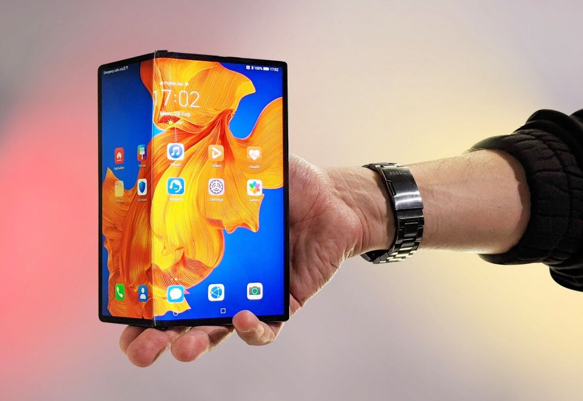 Un smartphone pliant à trois volets repéré chez Huawei