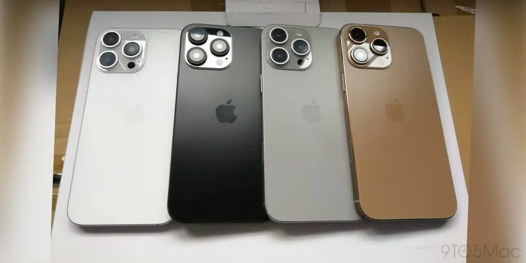 Les couleurs des prétendus iPhone 16 Pro.