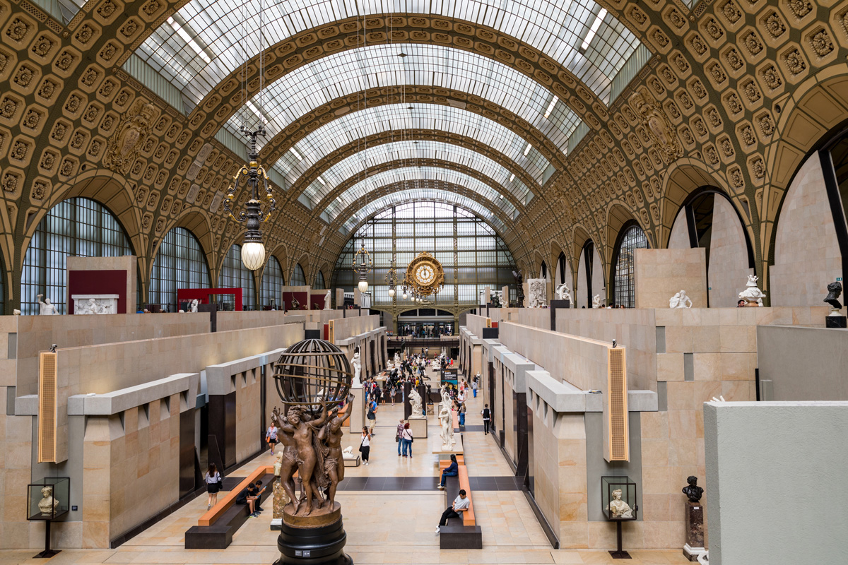 Le musée d’Orsay met à l'honneur les œuvres d'Harriet Backer et de Céline Laguarde.