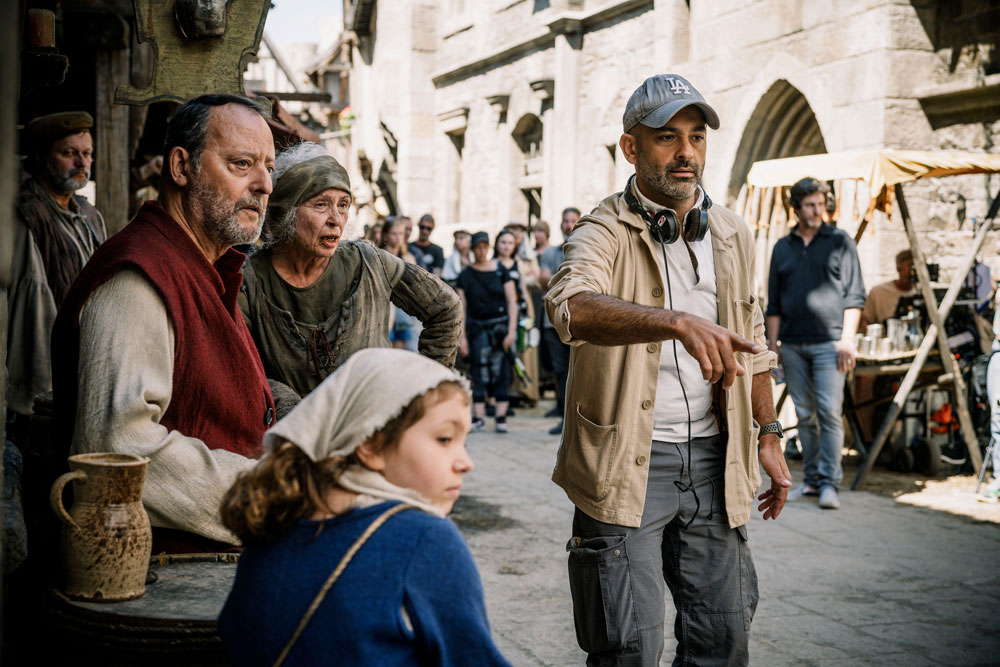 François Uzan sur le tournage de “Loups-Garous”.