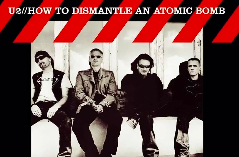 “How to Dismantle an Atomic Bomb”, sorti en 2004.