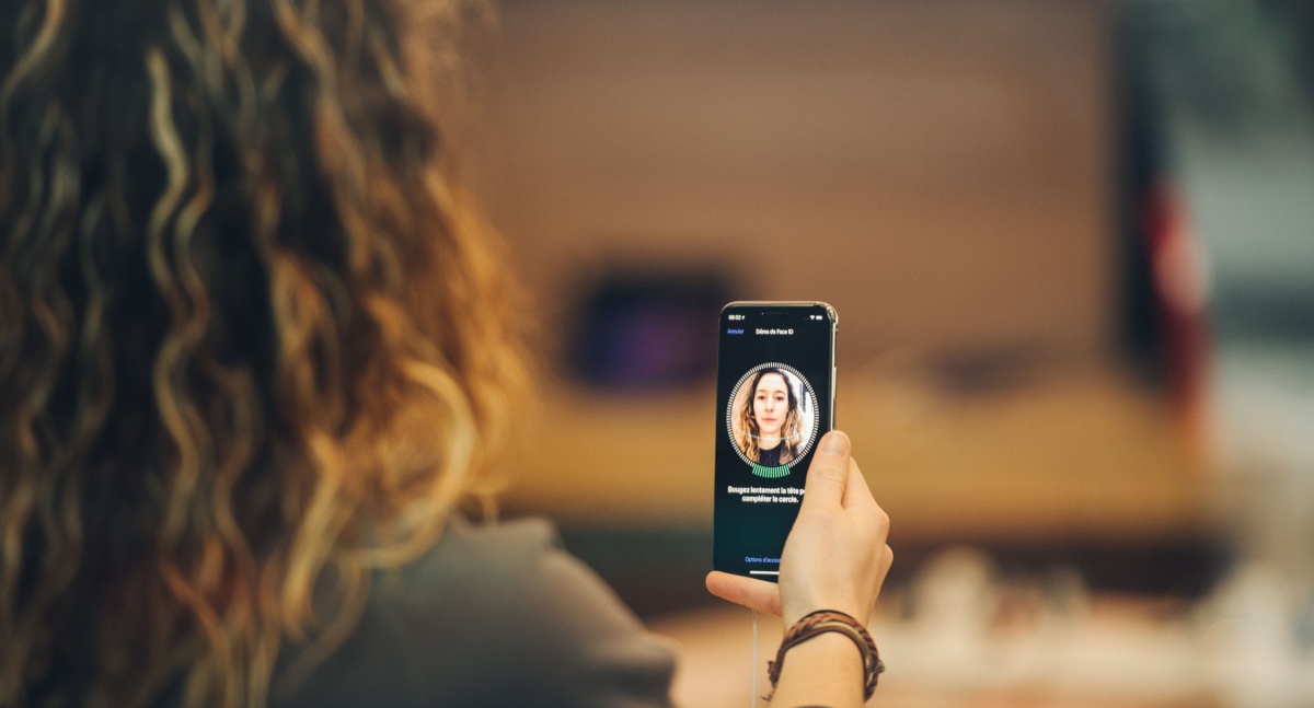 On pourra bientôt déverrouiller sa porte d'entrée avec Face ID