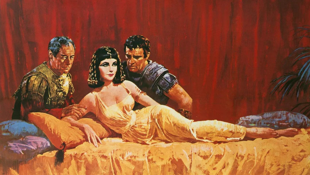 Affiche du film Cléopâtre (1963) avec Elizabeth Taylor et Richard Burton.
